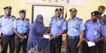 Police present ₦30.5m cheques to families of fallen officers in Ogun