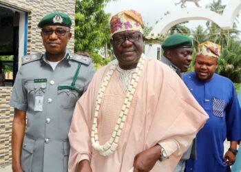 Seme Customs Command engages stakeholders in border communities to eradicate trade barriers