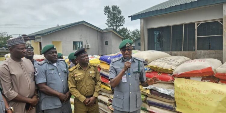 Seme Customs Command revenue hits N19.84bn, intercepts 3,300 explosive cartridges